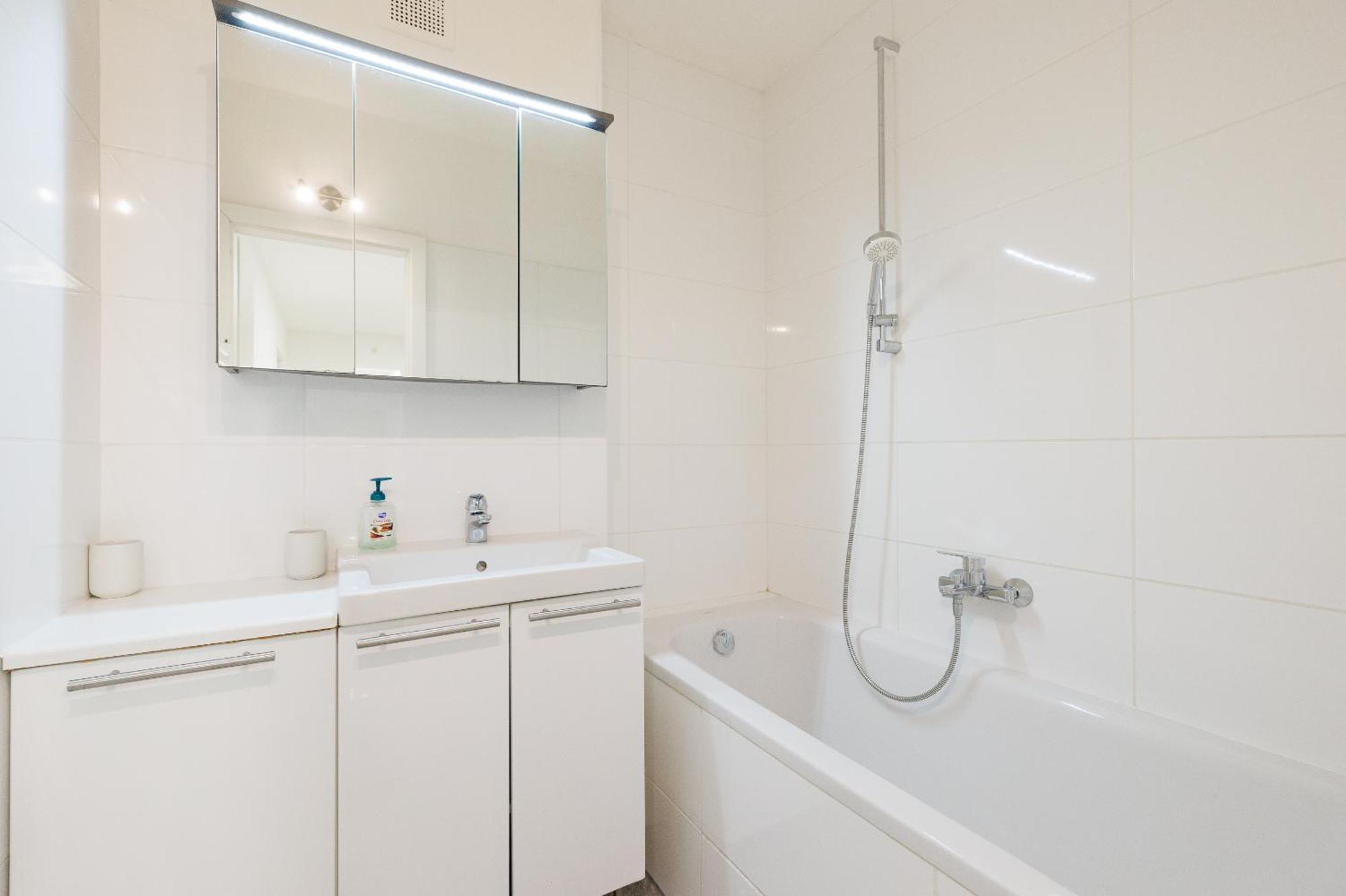 Cozy, Spacious And Charming 4 Bedrooms Apartament Vienne Extérieur photo